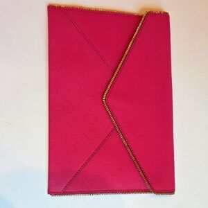 Gorgeous Fuschia Rebecca Minkoff Leather Clutch.  Excellent Condition.